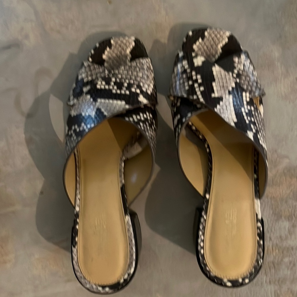 Michael Kors Snakeprint sandal